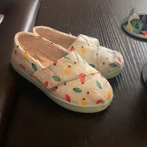 Used Christmas light glow in the dark Toms 8t